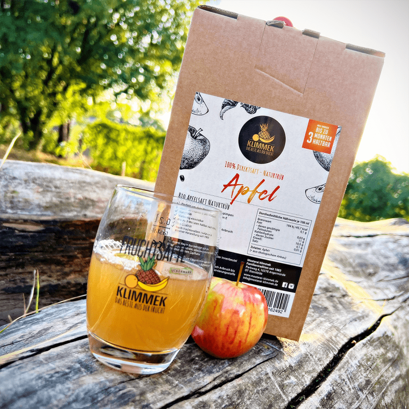Apfelsaft Bag-In-Box mit Apfel und Glas